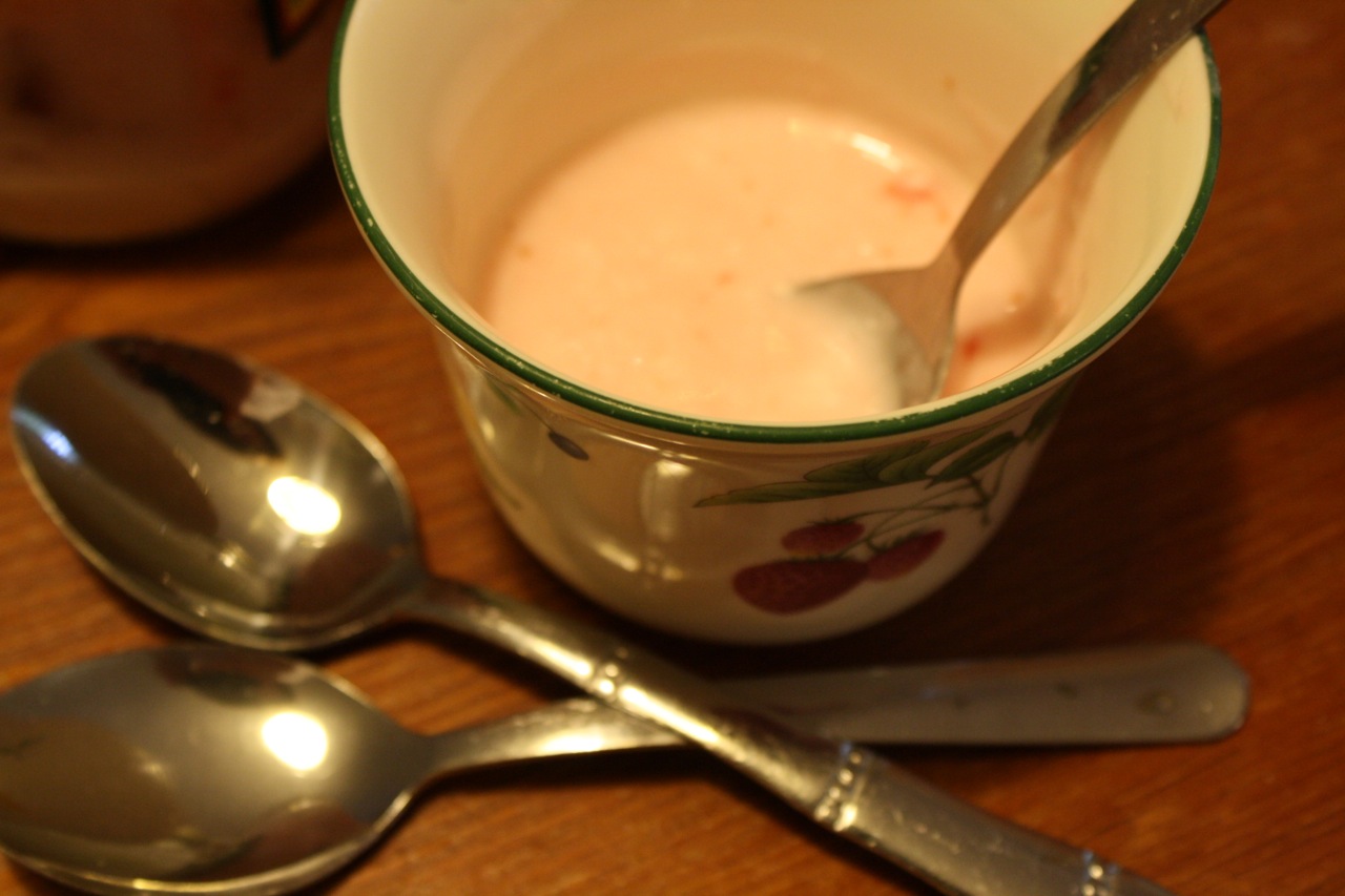 Slow Cooker Yogurt: Frugal Living