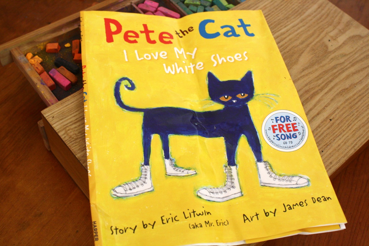 Pete the Cat Chalk Pastel Fun